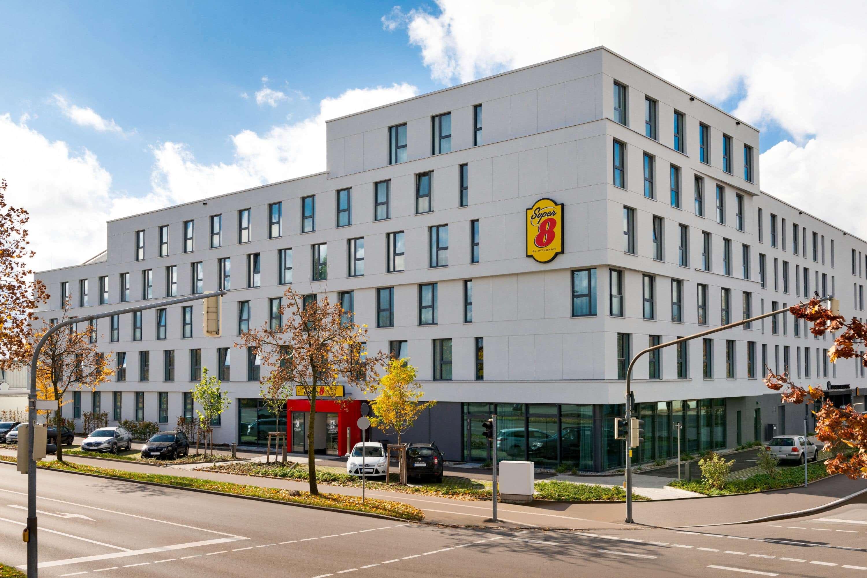 Super 8 By Wyndham Augsburg Hotel Ngoại thất bức ảnh
