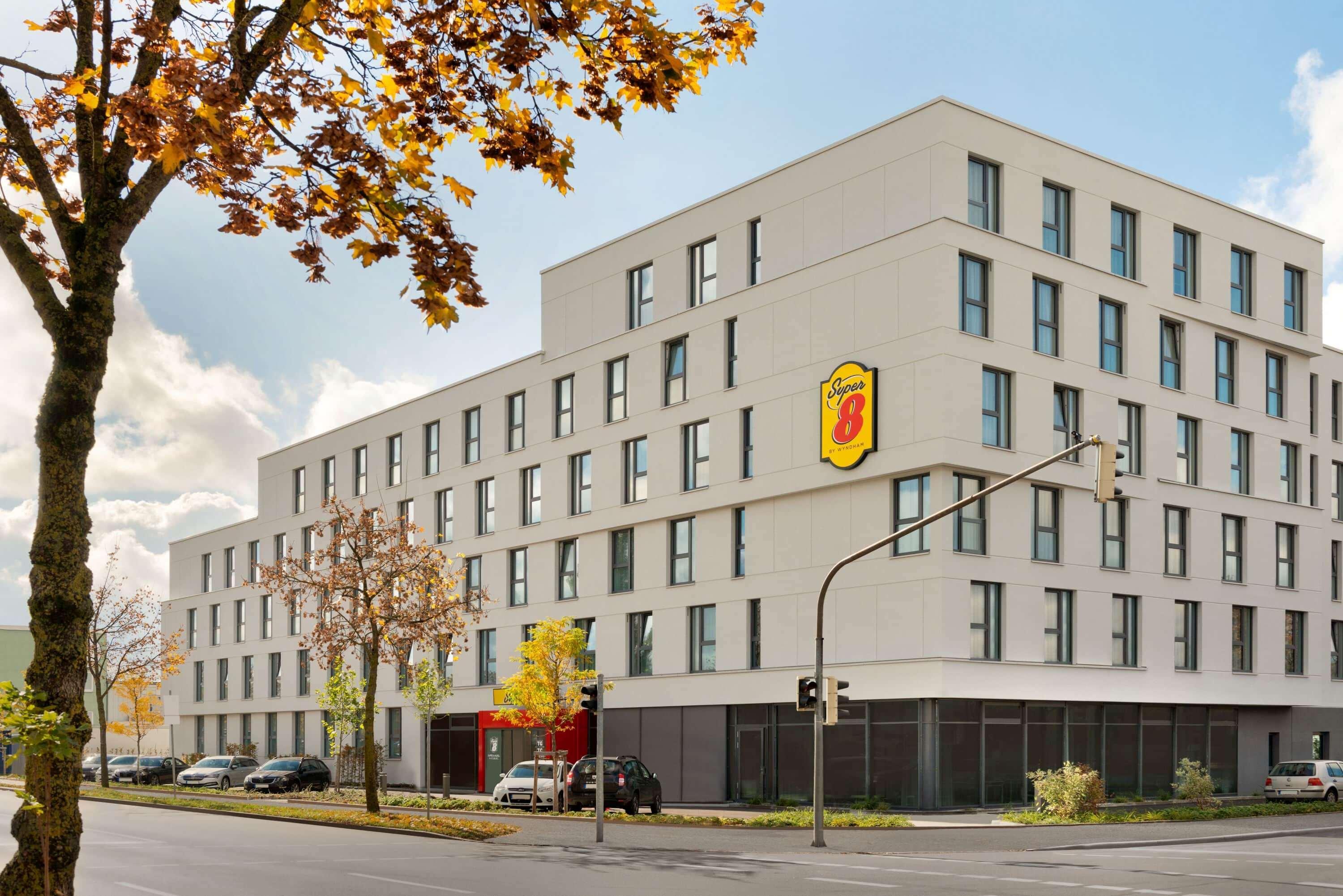 Super 8 By Wyndham Augsburg Hotel Ngoại thất bức ảnh