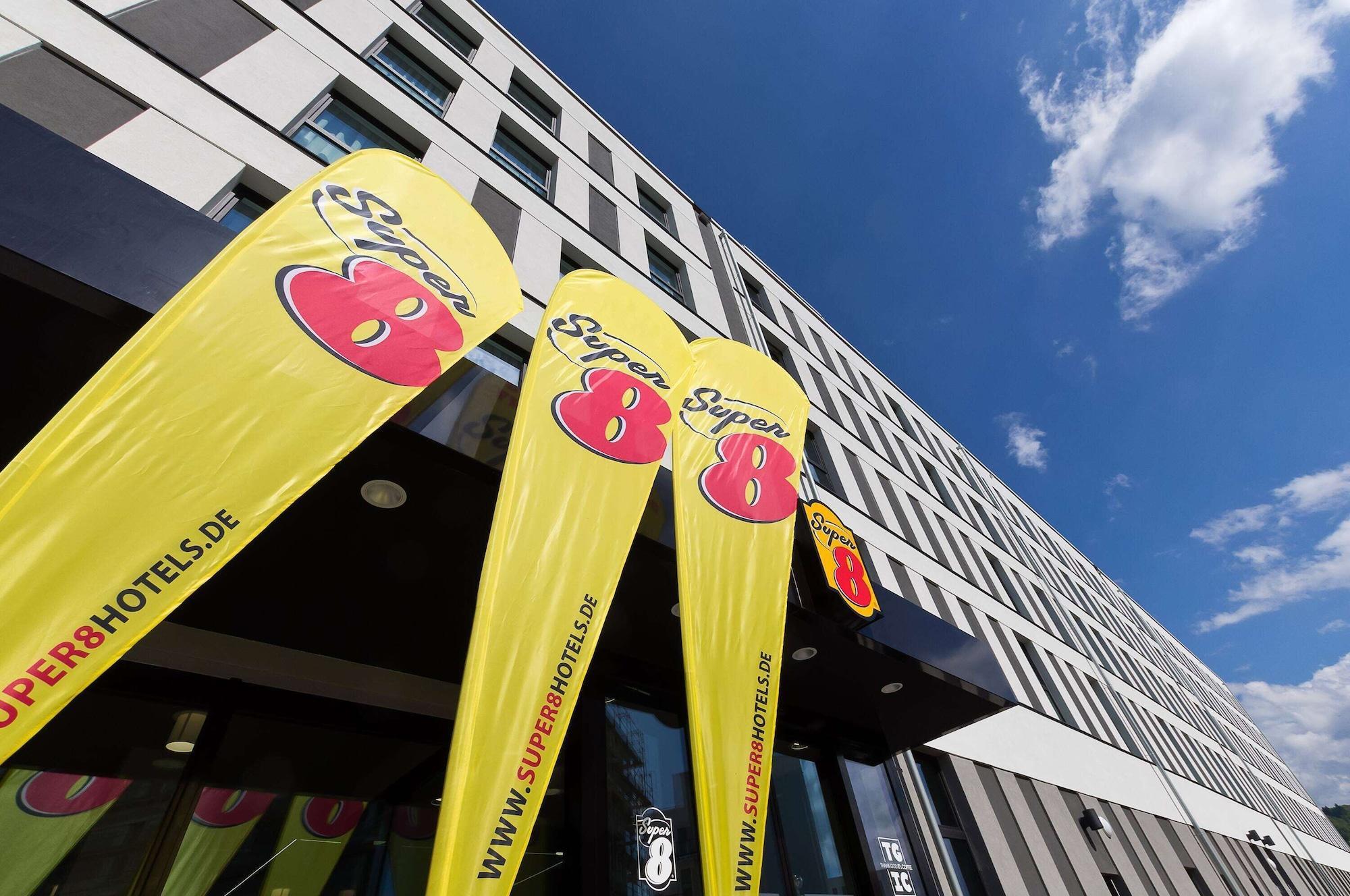 Super 8 By Wyndham Augsburg Hotel Ngoại thất bức ảnh